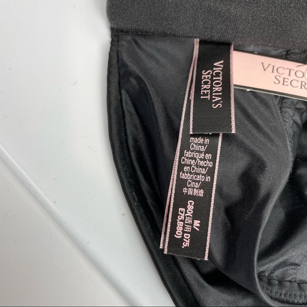 NWT Victoria’s Secret Black Satin Wide Band Racerback Bralette Padded - Picture 11 of 11